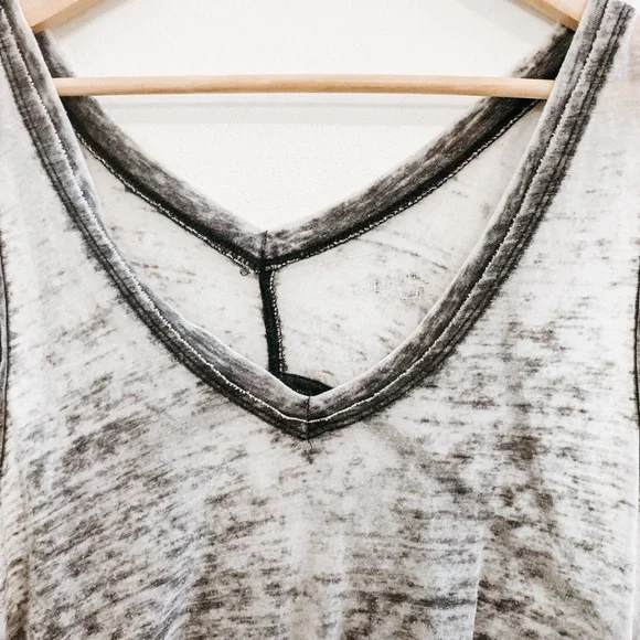 We the Free grey tank - Picture 4 of 5